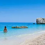 La Grotta Sardegna 5 Bedrooms Each With A Private Ensuite Bathroom Featuring A Hydromassage Shower Air Conditioning