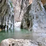La Grotta Sardegna 5 Bedrooms Each With A Private Ensuite Bathroom Featuring A Hydromassage Shower Air Conditioning Διαμέρισμα Urzulei