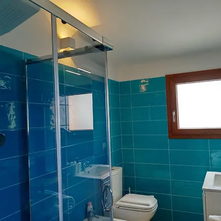 La Grotta Sardegna 5 Bedrooms Each With A Private Ensuite Bathroom Featuring A Hydromassage Shower Air Conditioning