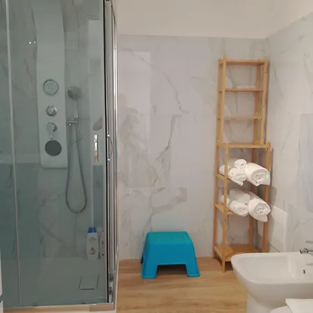 La Grotta Sardegna 5 Bedrooms Each With A Private Ensuite Bathroom Featuring A Hydromassage Shower Air Conditioning * Urzulei