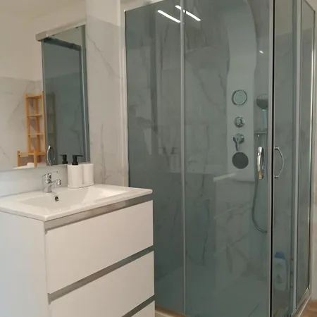 La Grotta Sardegna 5 Bedrooms Each With A Private Ensuite Bathroom Featuring A Hydromassage Shower Air Conditioning