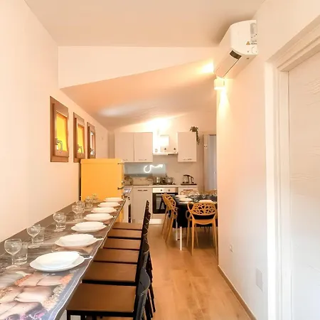 La Grotta Sardegna 5 Bedrooms Each With A Private Ensuite Bathroom Featuring A Hydromassage Shower Air Conditioning Apartment Urzulei