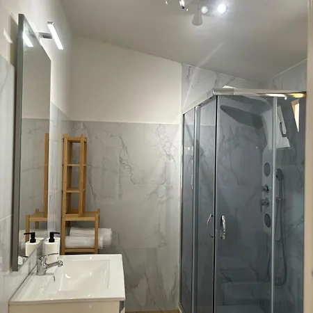 La Grotta Sardegna 5 Bedrooms Each With A Private Ensuite Bathroom Featuring A Hydromassage Shower Air Conditioning Urzulei